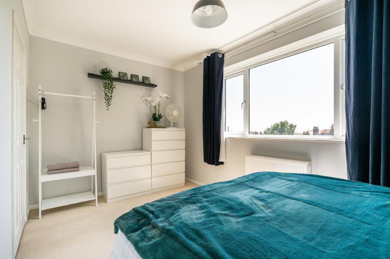 Onyx Bay - Whole Apartment - Wifi - Beach - 2 Bed - Broadstairs Town Экстерьер фото